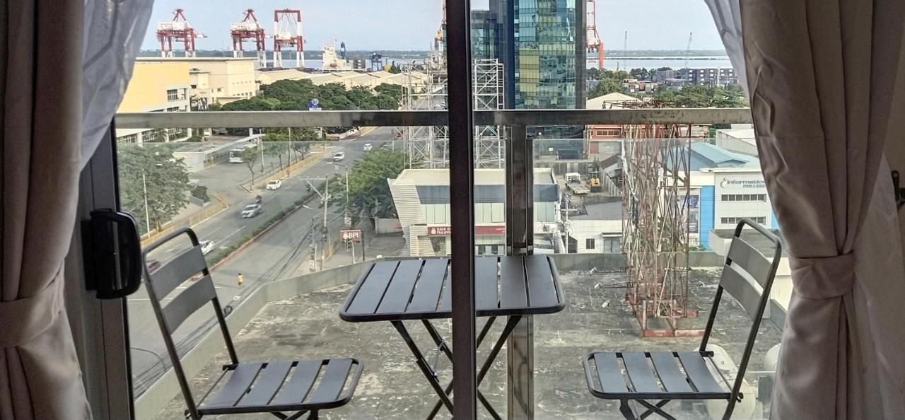 Sunvida Tower Stays Across Sm City Cebu Kültér fotó