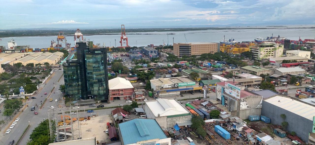 Sunvida Tower Stays Across Sm City Cebu Kültér fotó